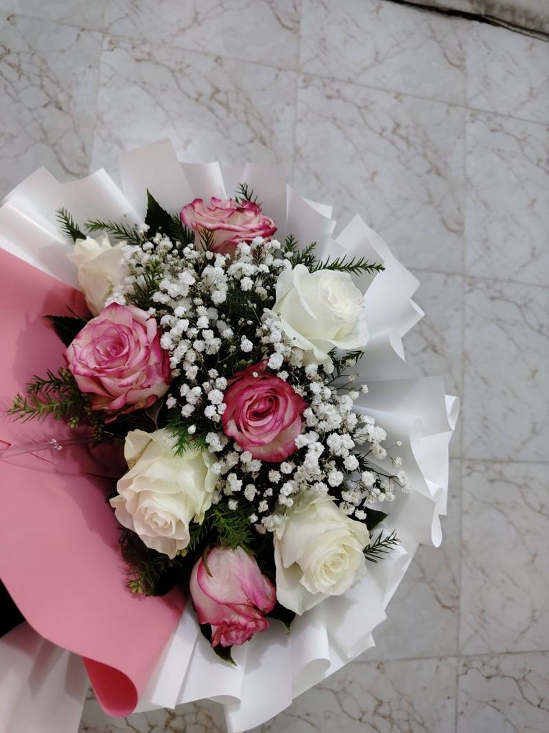 باقة وردية